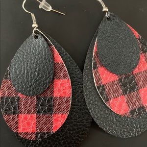 Leather earrings